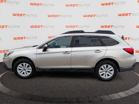 Used 2019 Subaru Outback 2.5i Premium AWD/4WD image 2
