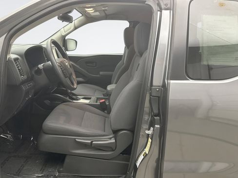 Used 2022 Nissan Frontier S AWD/4WD image 11