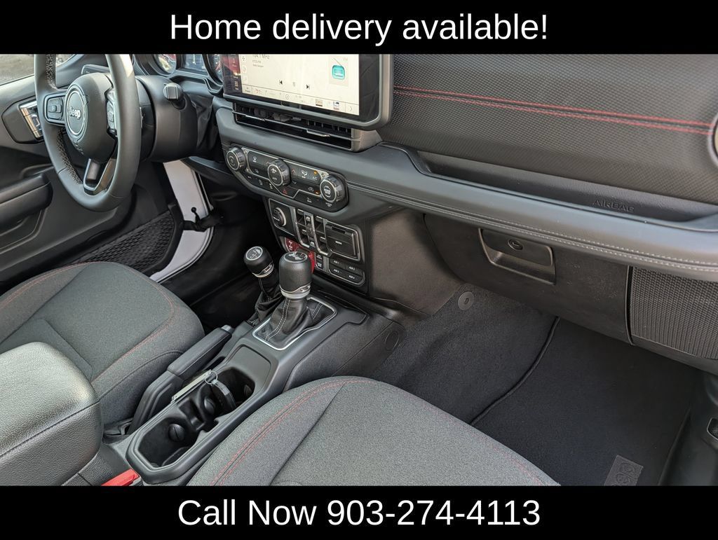 Used 2026 Jeep Wrangler Unlimited Rubicon AWD/4WD image 30