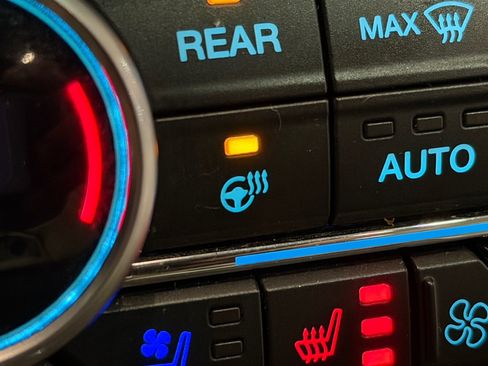 Used 2018 Ford Expedition Platinum RWD image 35