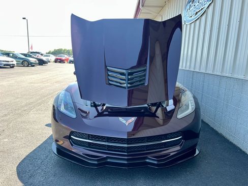 Used 2017 Chevrolet Corvette Stingray Coupe w/ 1LT RWD image 9