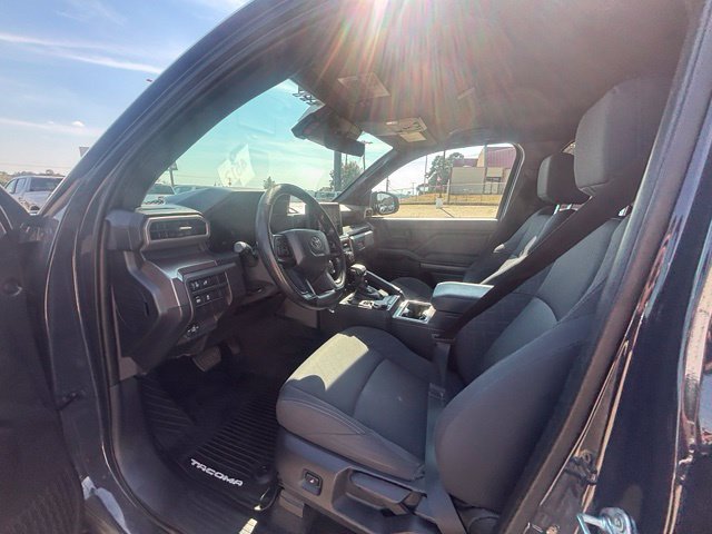 Used 2024 Toyota Tacoma SR5 AWD/4WD image 11