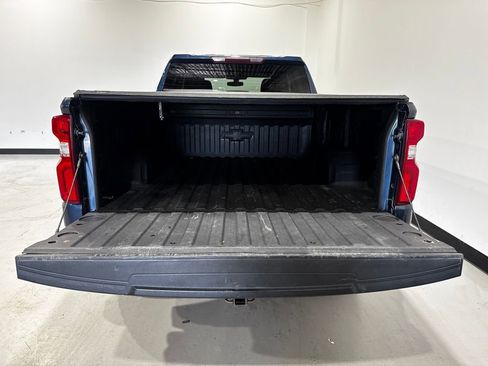 Used 2019 Chevrolet Silverado 1500 Custom Trail Boss w/ Custom Convenience Package AWD/4WD image 23