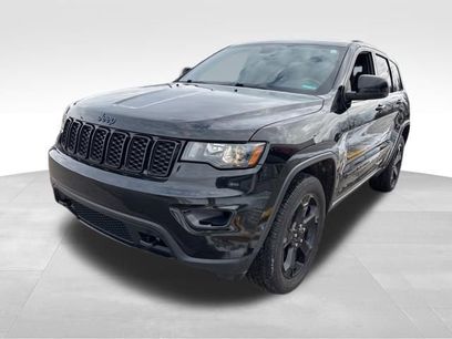 Used 2018 Jeep Grand Cherokee Laredo