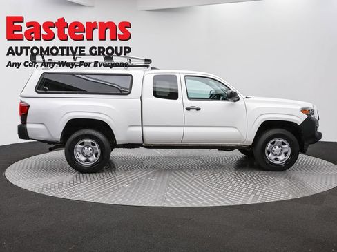 Used 2021 Toyota Tacoma SR RWD image 4
