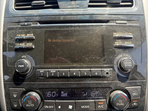 Used 2013 Nissan Altima 2.5 SL FWD image 28