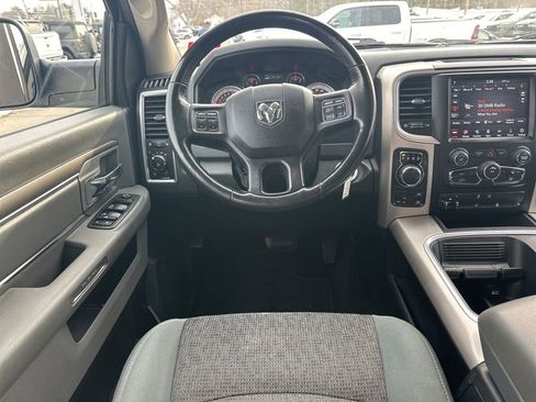 Used 2018 RAM 1500 SLT image 16