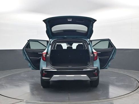 Used 2025 Kia Seltos S FWD image 32