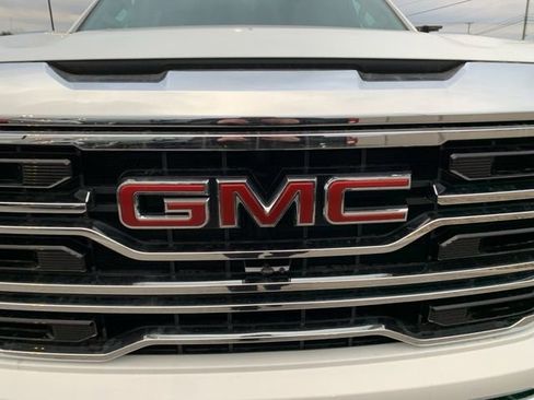 New 2026 GMC Sierra 1500 SLT w/ SLT Premium Plus Package image 10