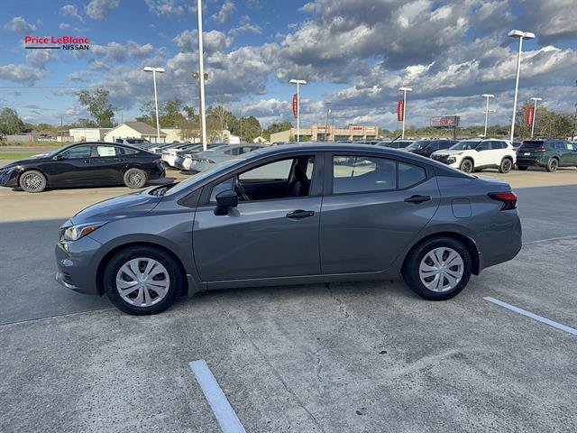 Used 2020 Nissan Versa S FWD image 6