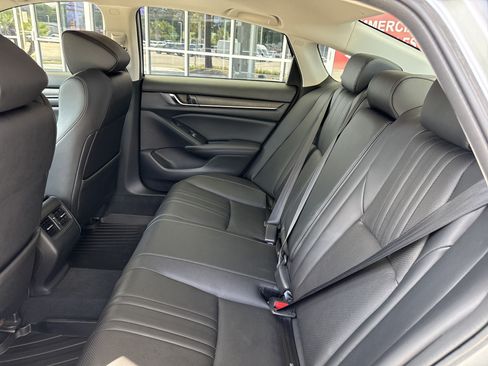 Used 2019 Honda Accord Touring image 31