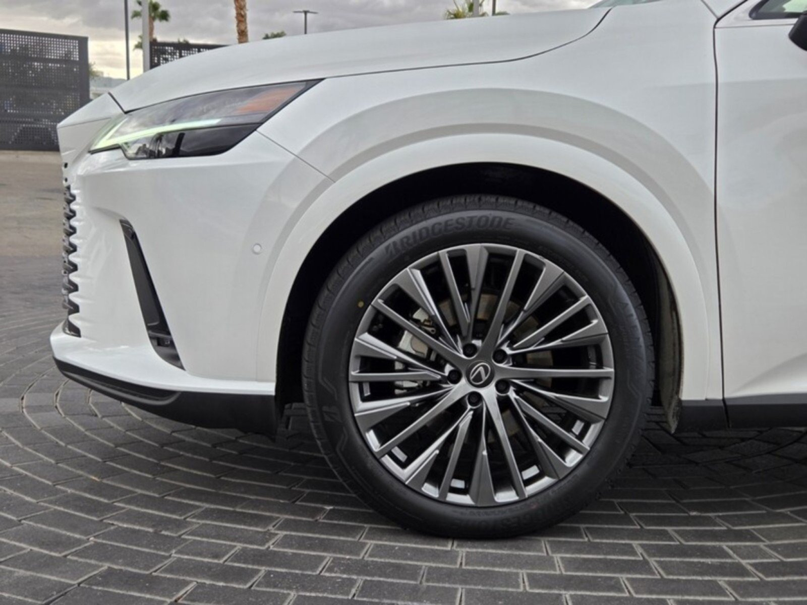 Used 2026 Lexus RX 450h AWD w/ Convenience Package image 12