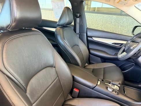 Used 2019 INFINITI QX50 Luxe w/ Navigation Package image 21