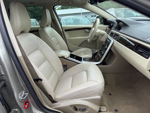 Used 2015 Volvo XC70 T6 Premier Plus AWD/4WD image 16