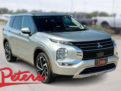 Used 2024 Mitsubishi Outlander SE