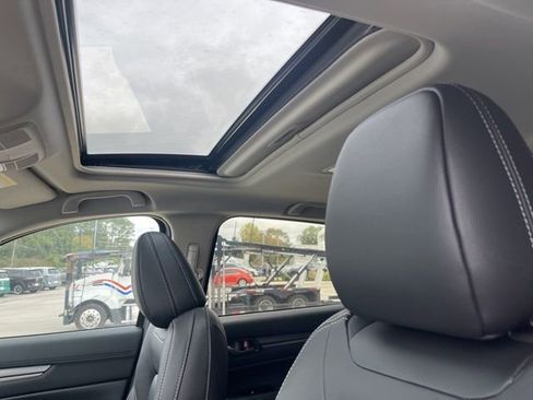 New 2025 MAZDA CX-5 AWD 2.5 S w/ Premium Plus Pkg image 32