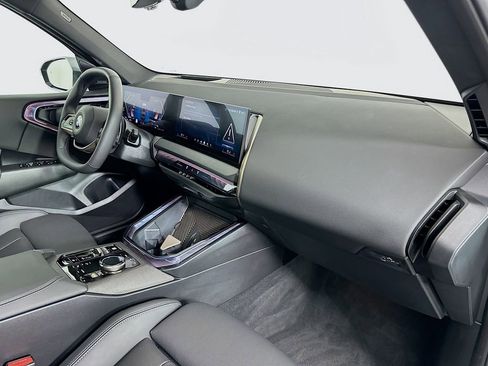 Used 2025 BMW X3 xDrive30i w/ Premium Package image 28