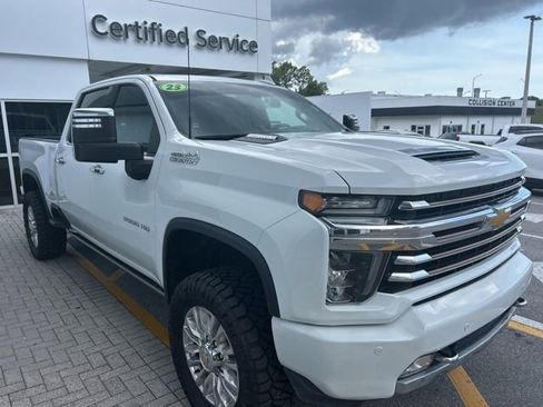 Certified 2023 Chevrolet Silverado 3500 High Country AWD/4WD image 8