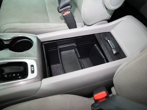 Used 2017 Honda Pilot EX image 34