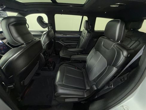 Used 2023 Jeep Grand Cherokee L Overland w/ Advanced Protech Group III image 25