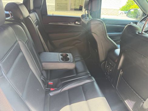 Used 2019 Jeep Grand Cherokee Trailhawk w/ Trailhawk Luxury Group AWD/4WD image 20