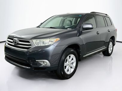 Used 2013 Toyota Highlander SE