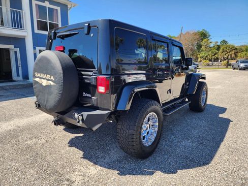 Used 2013 Jeep Wrangler Unlimited Sahara w/ Connectivity Group image 5
