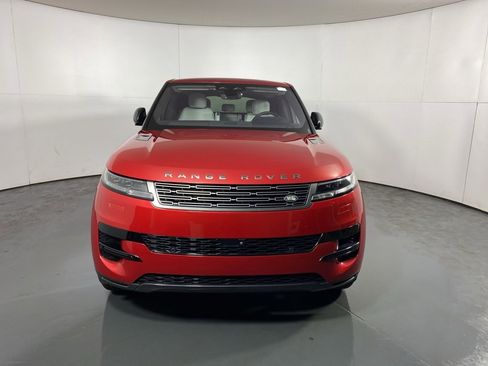 Used 2023 Land Rover Range Rover Sport SE image 2