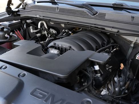 Used 2020 GMC Yukon SLT w/ Premium Edition image 25