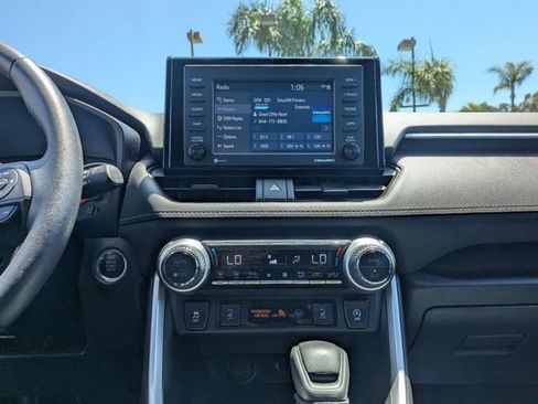 Used 2021 Toyota RAV4 XLE w/ Convenience Package FWD image 23