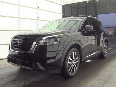 Certified 2024 Nissan Pathfinder Platinum w/ Cargo Package image 1