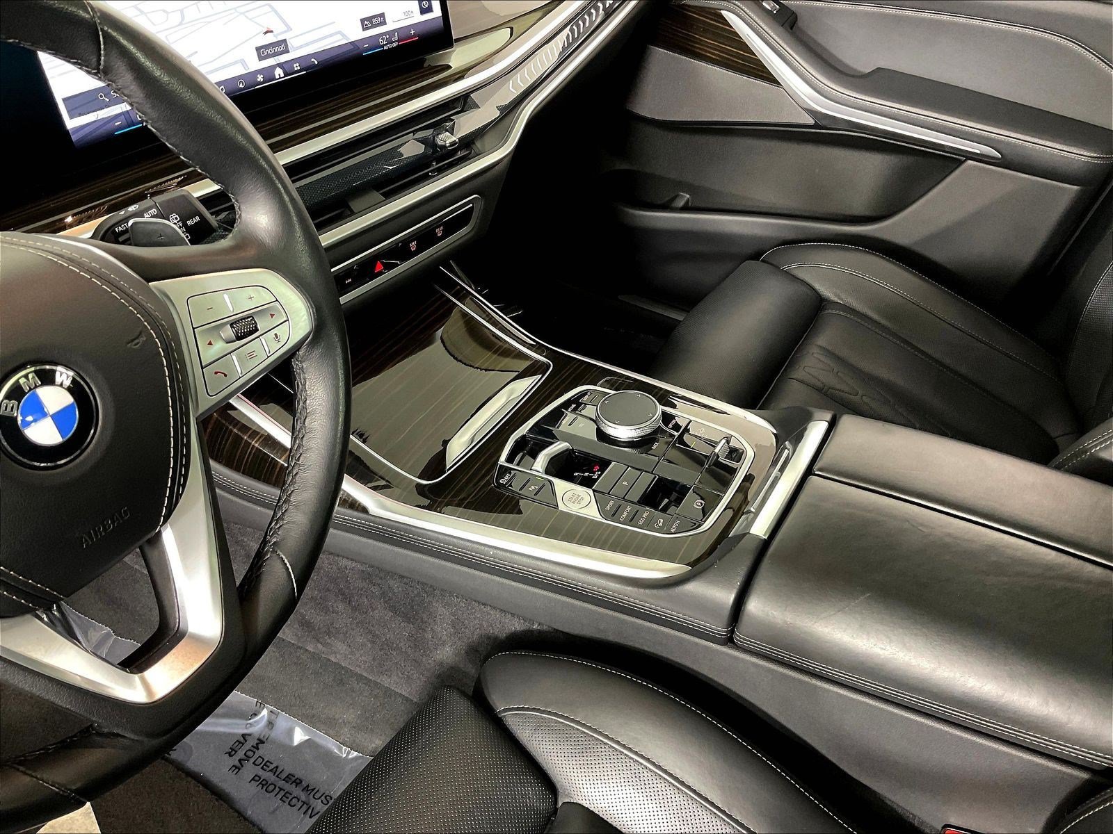 Used 2025 BMW X7 xDrive40i AWD/4WD image 18