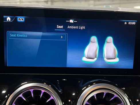 Certified 2025 Mercedes-Benz GLA 250 4MATIC image 32