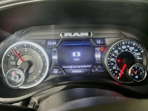 Used 2023 RAM 1500 Laramie AWD/4WD image 19