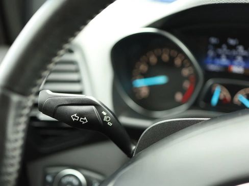 Used 2019 Ford Escape SEL AWD/4WD image 22