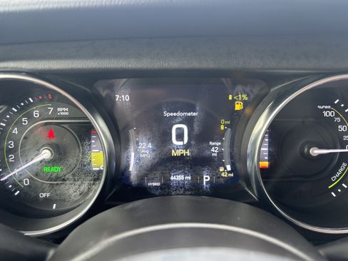Used 2023 Jeep Wrangler Unlimited Sahara AWD/4WD image 19