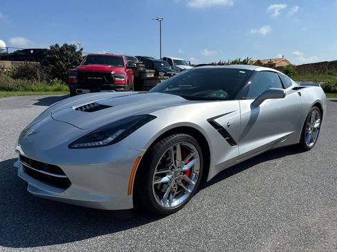 Used 2016 Chevrolet Corvette Stingray Coupe w/ 2LT Preferred Equipment Group RWD image 2