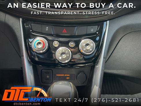 Used 2018 Chevrolet Trax Premier AWD/4WD image 22
