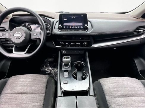 Used 2023 Nissan Rogue SV image 16