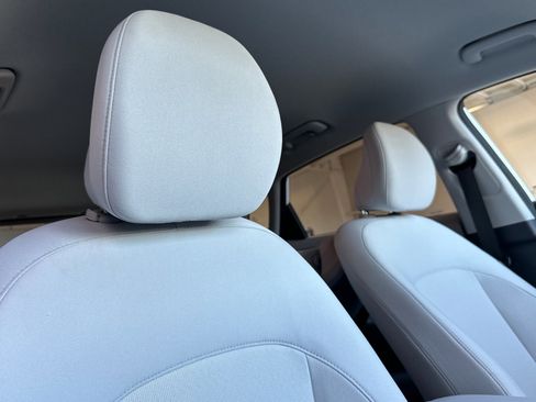Certified 2025 Hyundai Kona SEL AWD/4WD image 17
