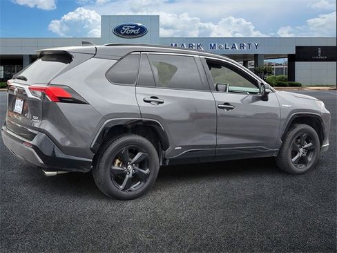 Used 2021 Toyota RAV4 XSE image 5