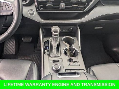 Used 2022 Toyota Highlander XSE AWD/4WD image 20