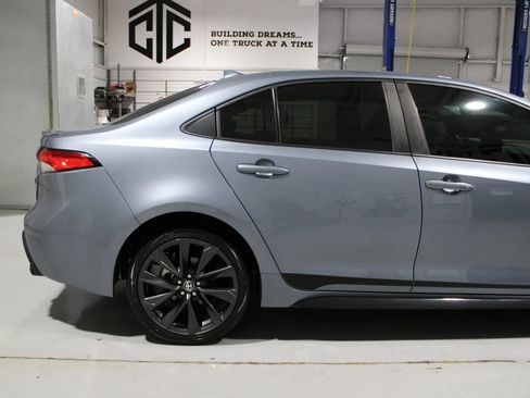 Used 2024 Toyota Corolla SE FWD image 8