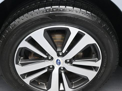 Used 2018 Subaru Outback 2.5i Limited image 33