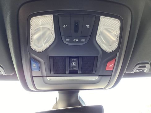 Used 2022 RAM 1500 Big Horn AWD/4WD image 19