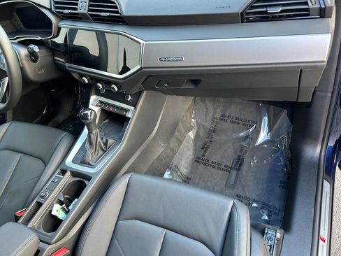 Certified 2025 Audi Q3 2.0T Premium w/ Convenience Package image 28