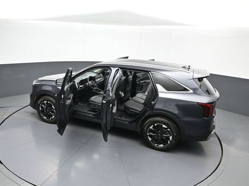 Used 2025 Kia Sorento S FWD image 43