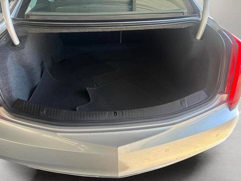 Used 2016 Cadillac XTS Luxury image 18