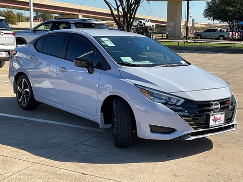 New 2025 Nissan Versa SR image 4