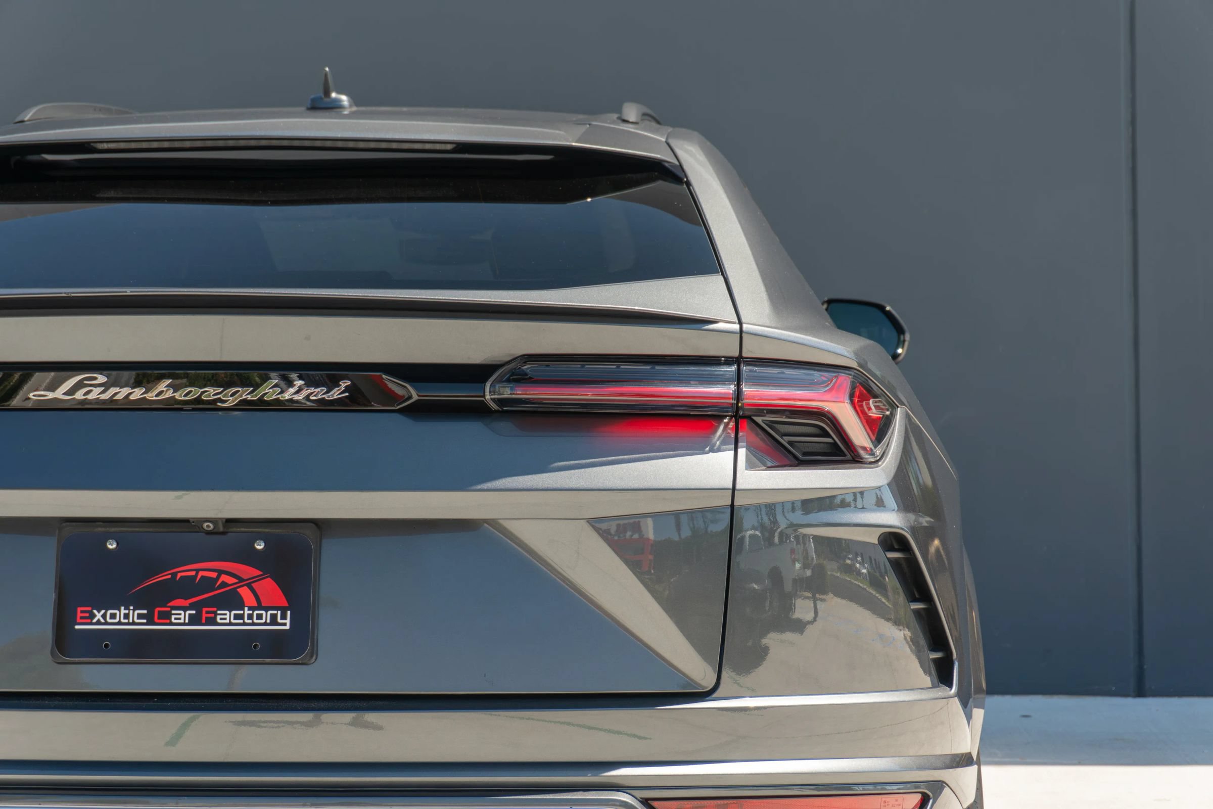 Used 2019 Lamborghini Urus AWD/4WD image 43
